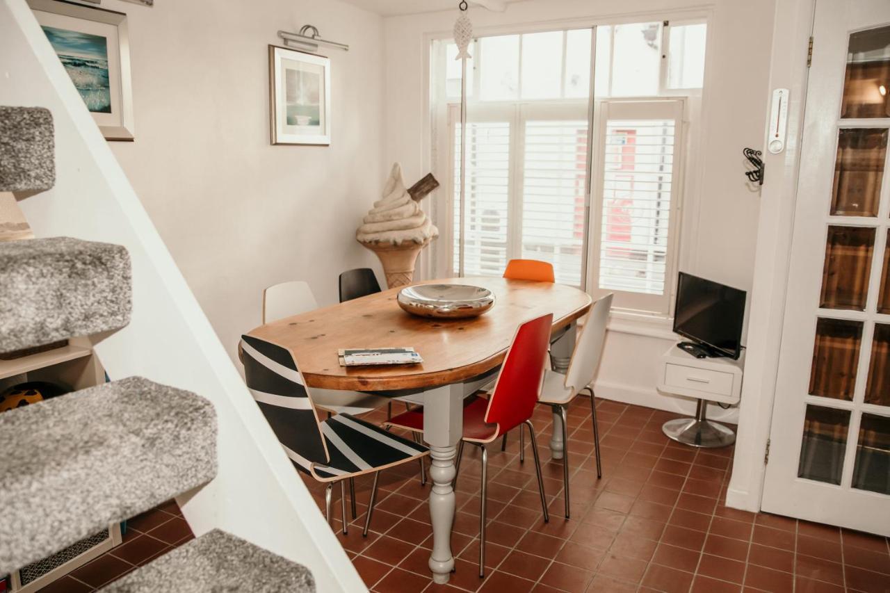 Seatown, Beautiful Townhouse In Central 웨이머스만 외부 사진